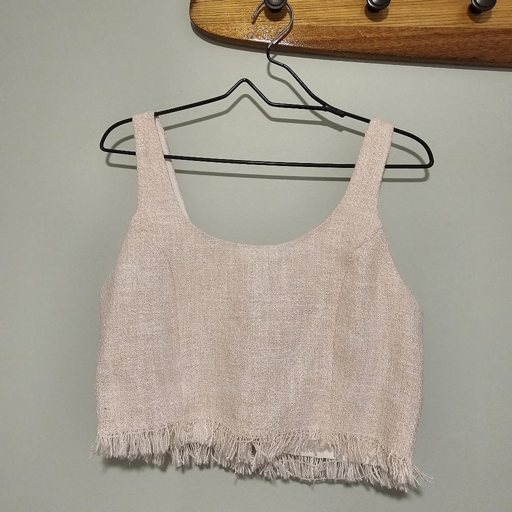 **NWT** LE LIS Light Pink & White Crop Top w/ Fringe, Med/Lg (See Measurements)